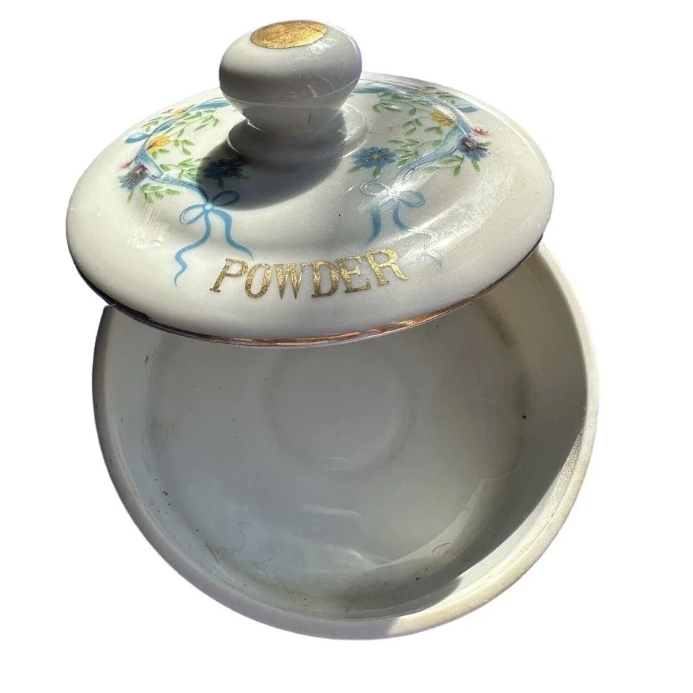 Lovely Covered Hand Painted Porcelain Trinket Style Powder Vanity Box With Lid